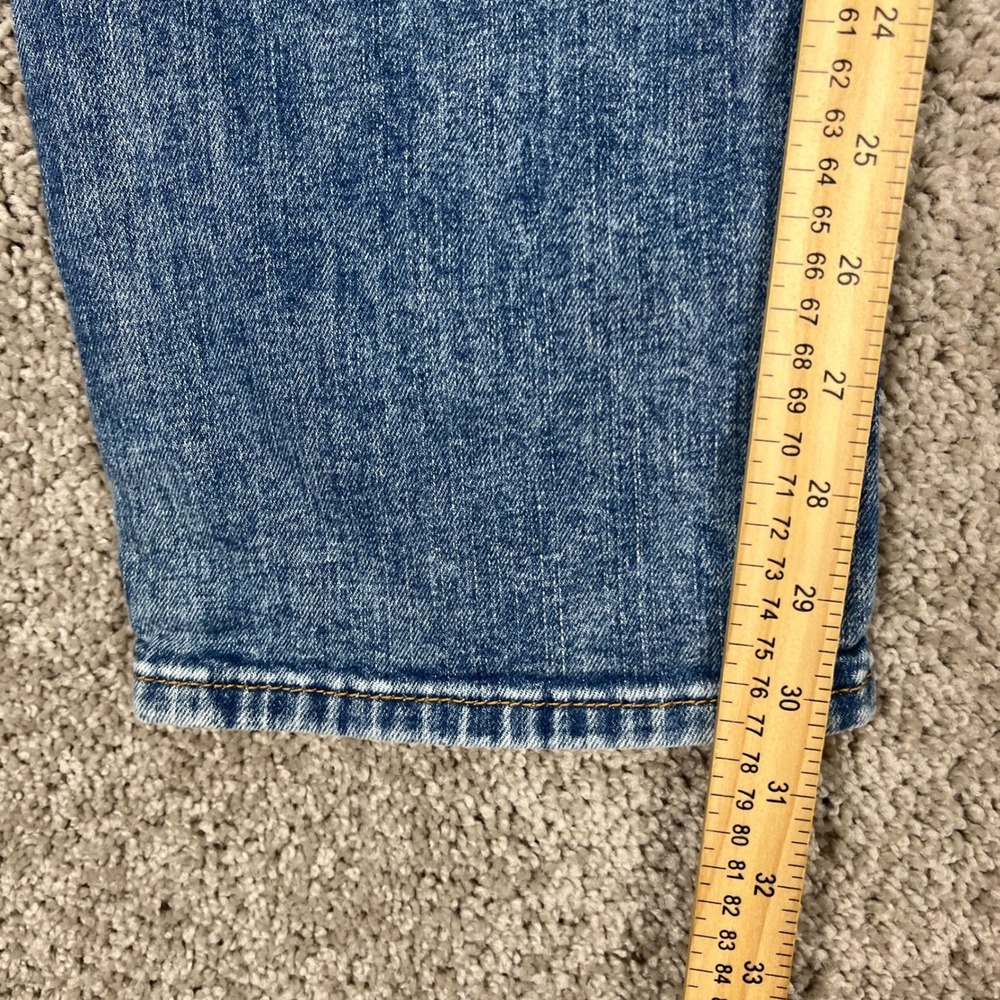 Levis 511 Jeans Mens 36x32 Medium Wash Blue Straight Leg 5 Pocket Denim EUC - Picture 11 of 14
